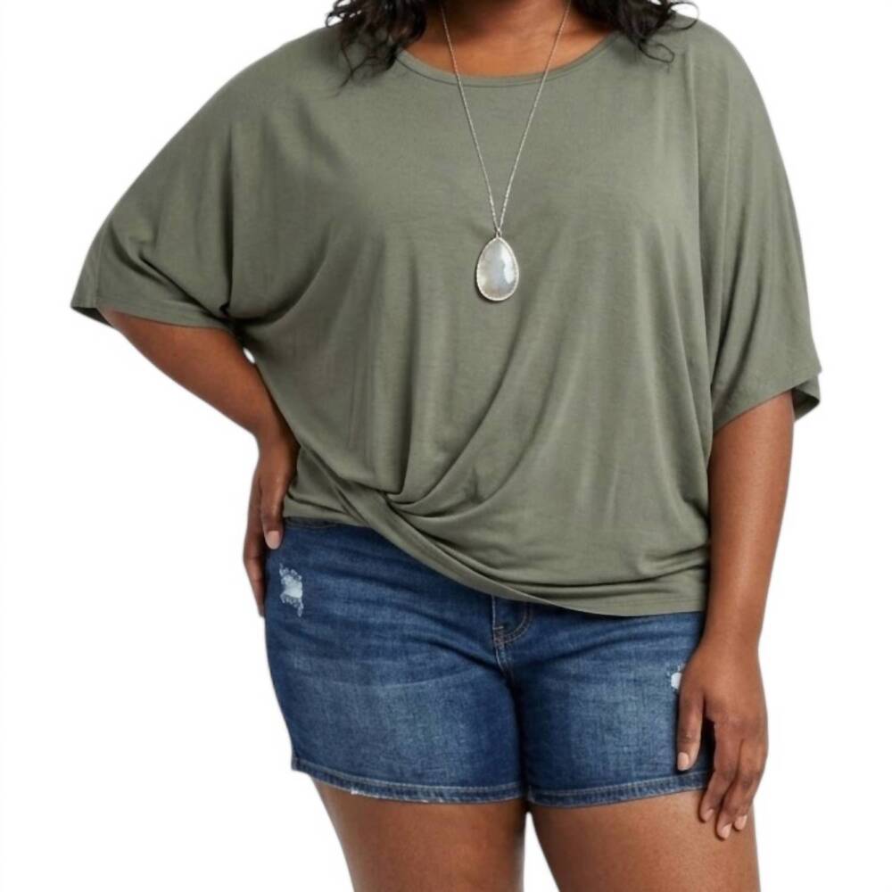 NEW CURVE MARKET far from home top - plus in olive
